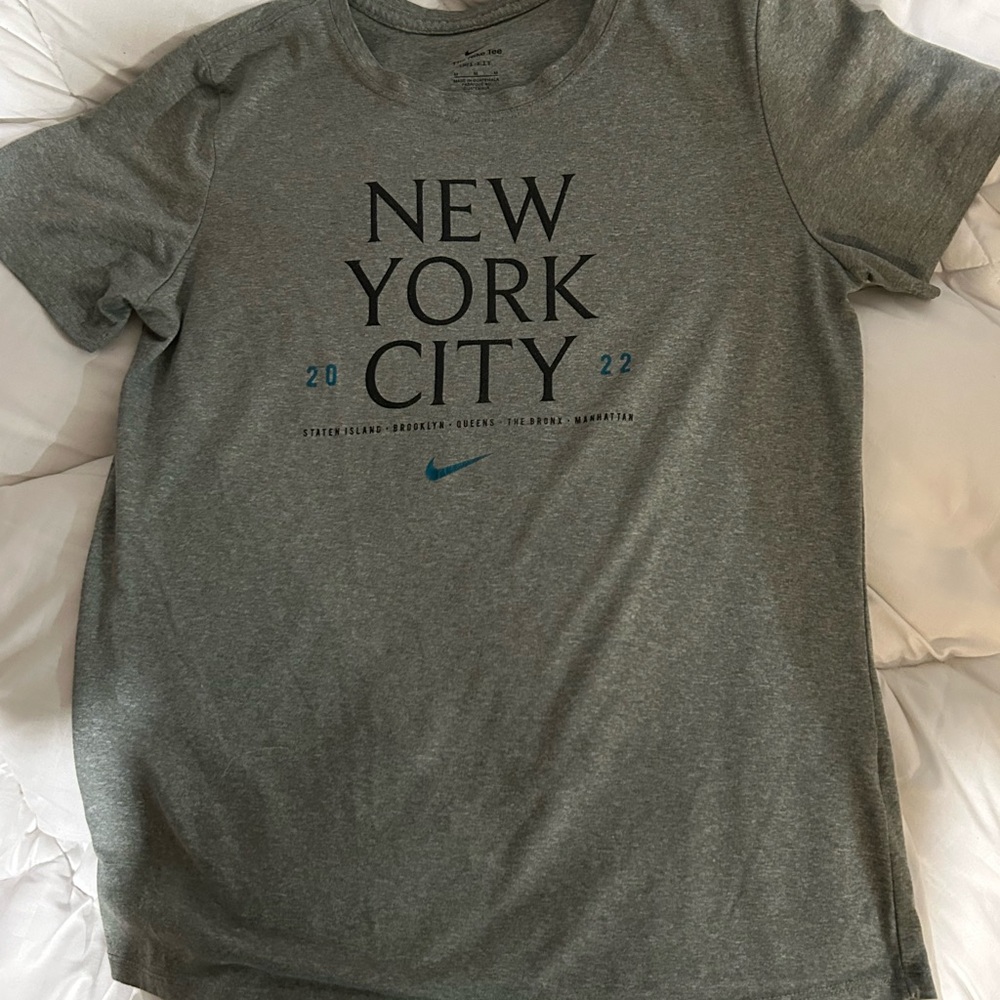 Nike Gray New York City Graphic Short Sleeve Tee